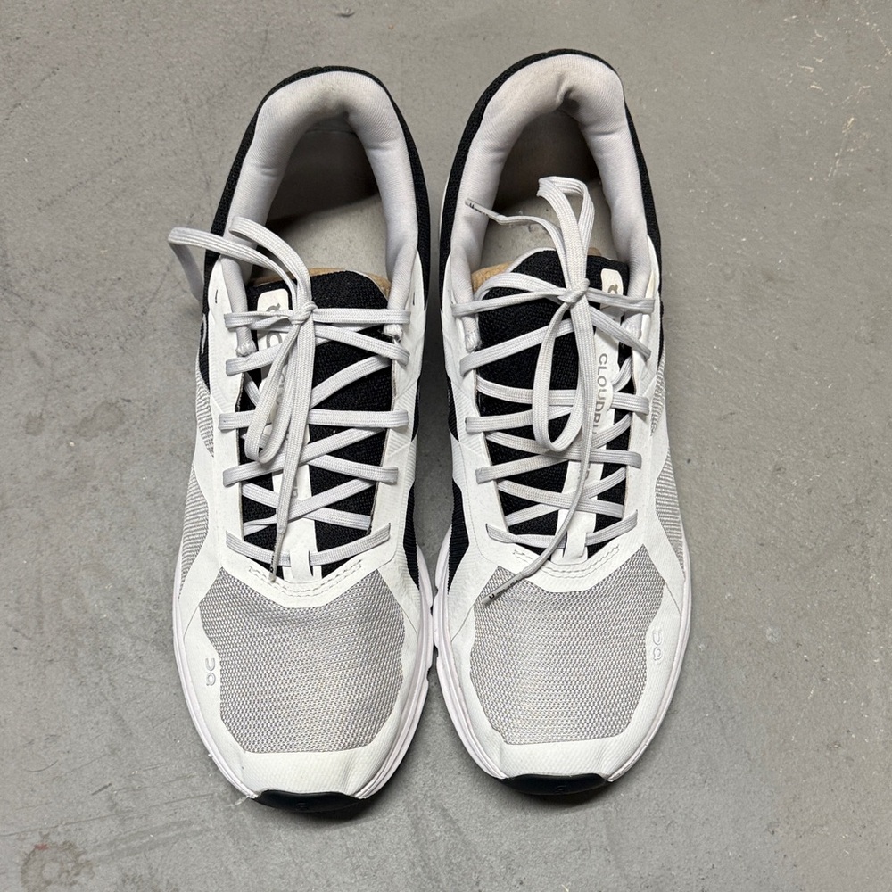 On cloud Men's White and Black Athletic Shoes